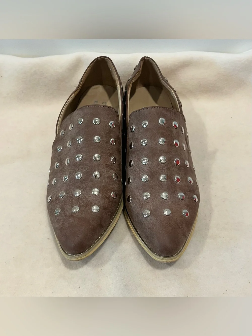 JG Women’s Studded Faux Suede Slip-On Loafers in Brown Size 8
